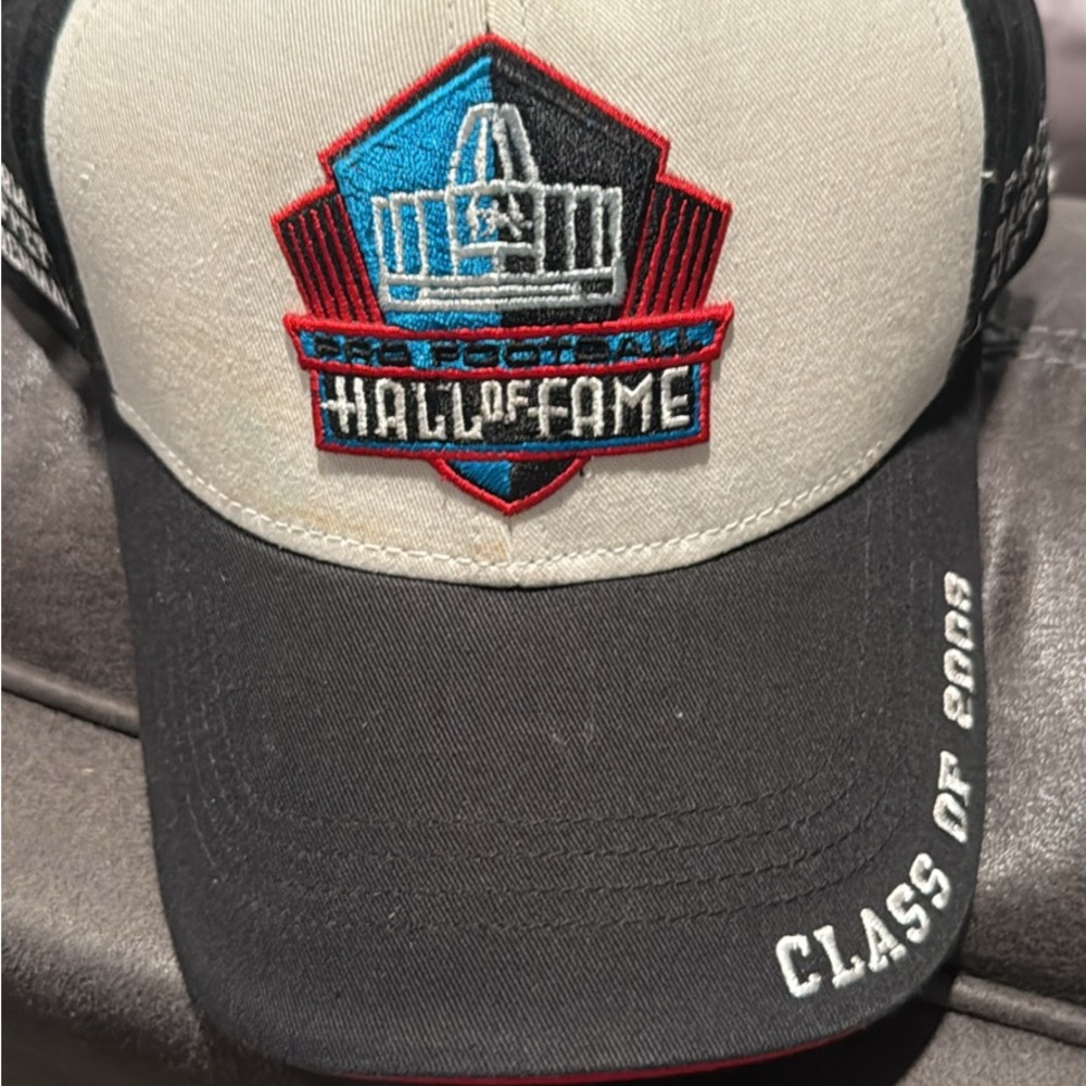 Pro Football Hall of Fame Black and Cream Cap
